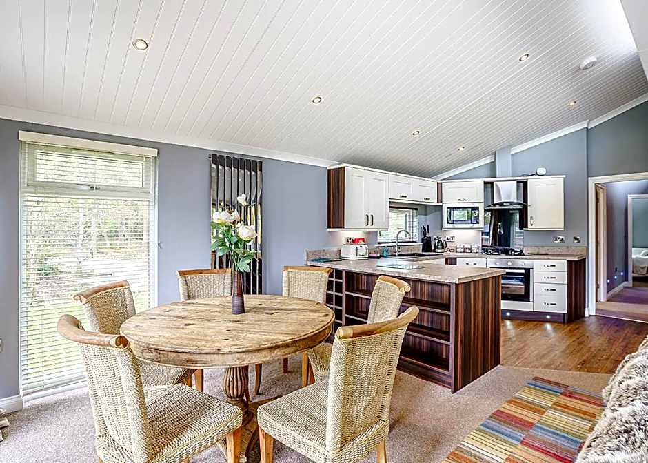 Ladera Retreat Lodges