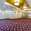 OYO Hotel Moline Downtown IL I-74 North