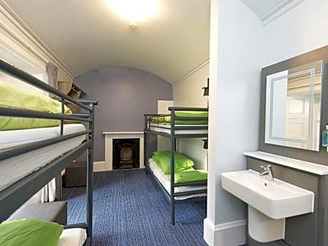 4 Bed Private Room Ensuite