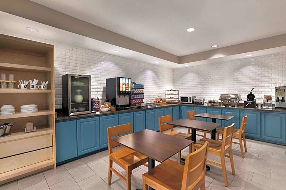 Country Inn & Suites by Radisson, Madison, AL