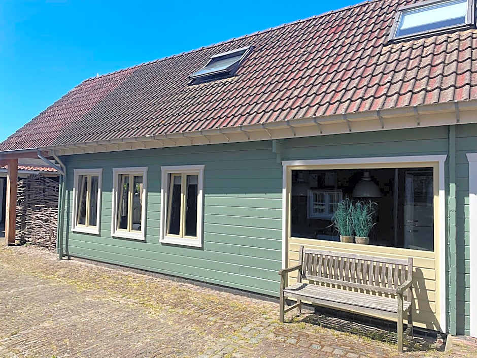 Ride by the Sea Guesthouse