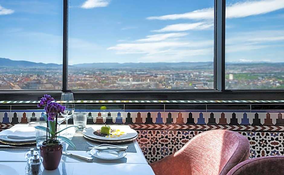 Alhambra Palace Hotel