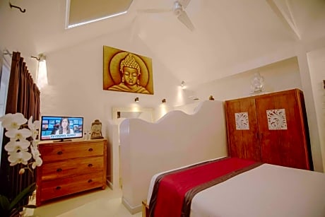 Blue Villa with Private Pool