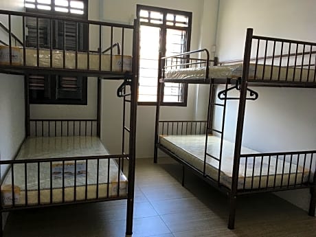 Bed In Dormitory Capacity 4