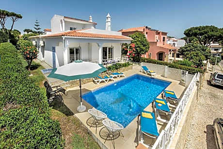 Charming Villa With Private Pool in Vibrant Vilamoura, Free AC and Wifi