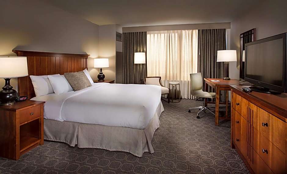 DoubleTree By Hilton Chicago - Oak Brook