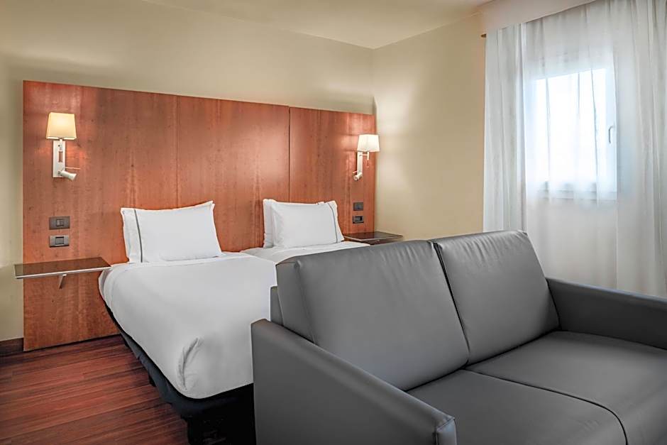 AC Hotel by Marriott La Linea