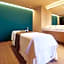 Millennium Lakeview Residence