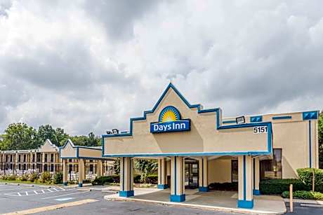 Days Inn by Wyndham Camp Springs Andrews AFB