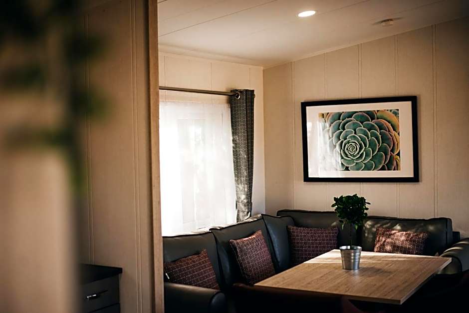 Black Bull Retreat, Barmston with Private Hot Tubs