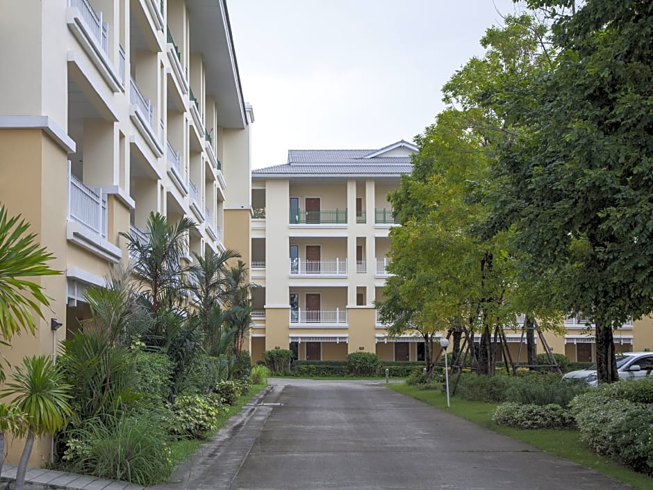 The One Residence Hotel