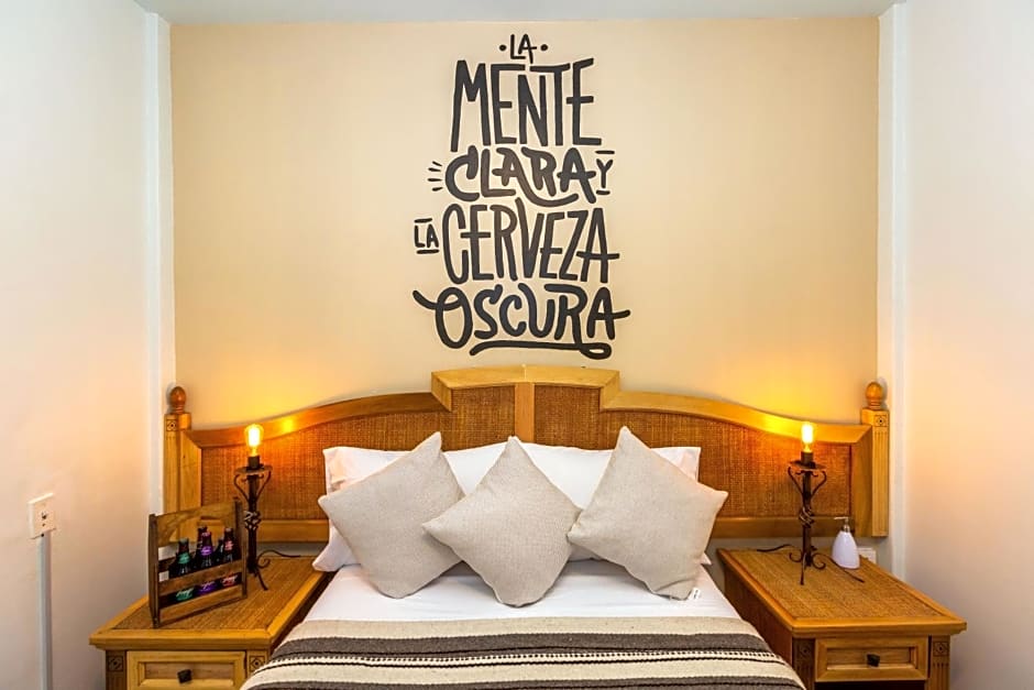 Mala Vecindad Beer Hotel