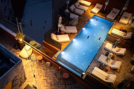 Anise Aluma Athens, Tapestry Collection by Hilton