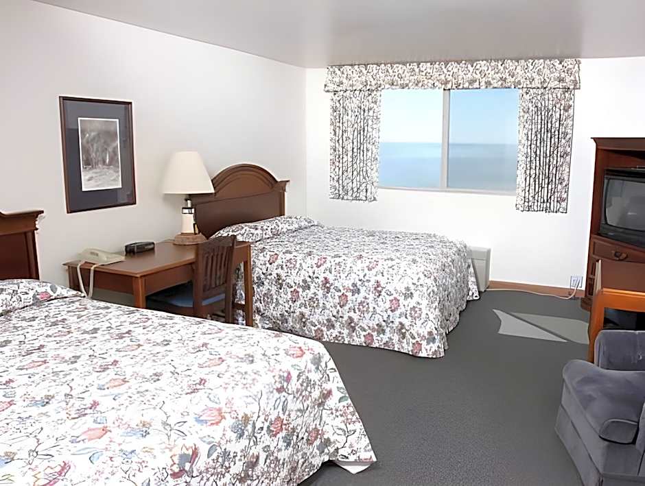 Lighthouse Inn - Two Rivers
