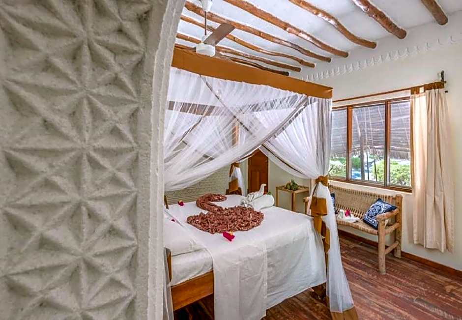 Hakuna Majiwe Beach Resort