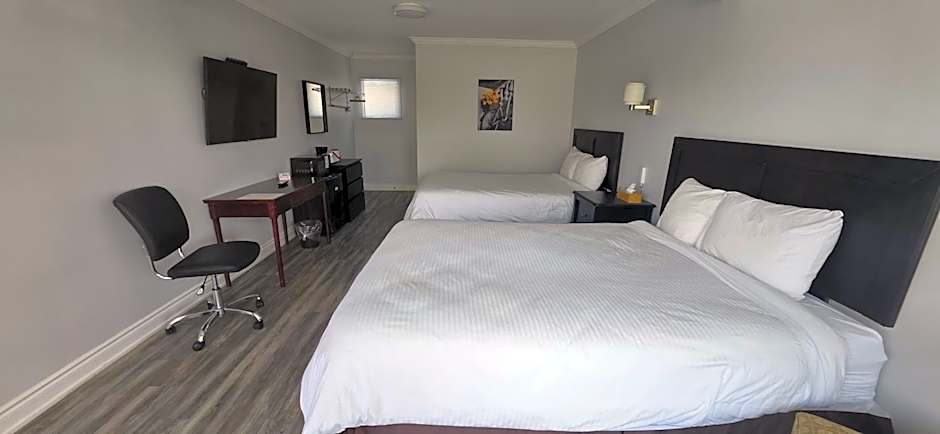 North Shore Wayside Inn