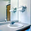 Super 8 by Wyndham Phillips