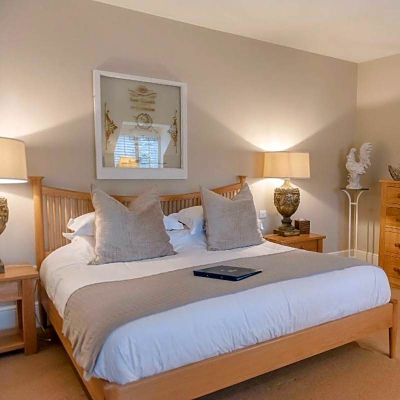 The Bell at Hampton Poyle