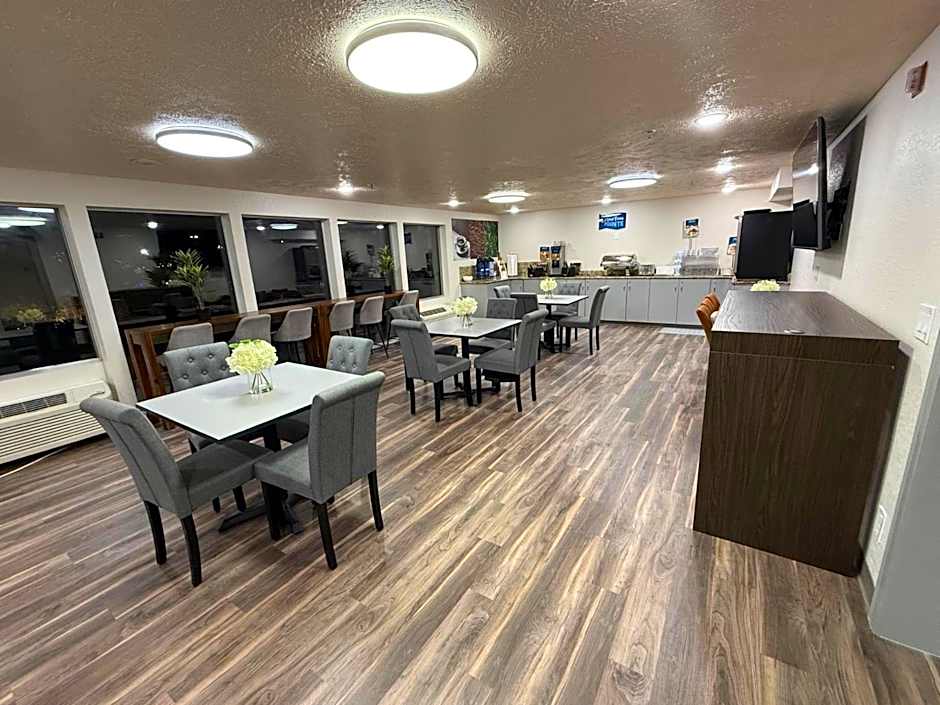 Clarion Pointe Wenatchee