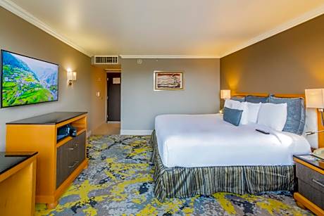 Deluxe Double Room with Balcony (newly renovated)