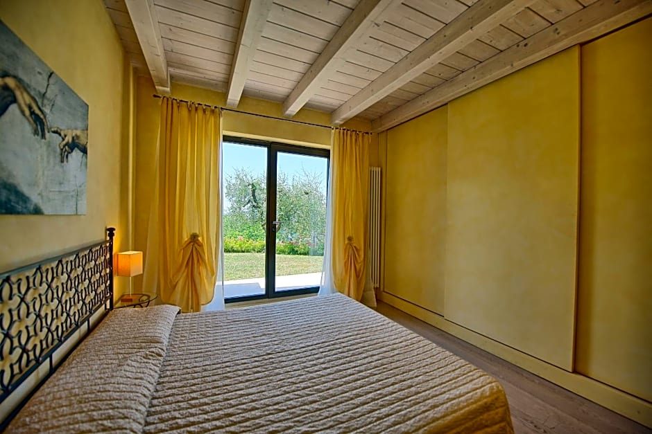 Villa Casa Lucia by PosarelliVillas