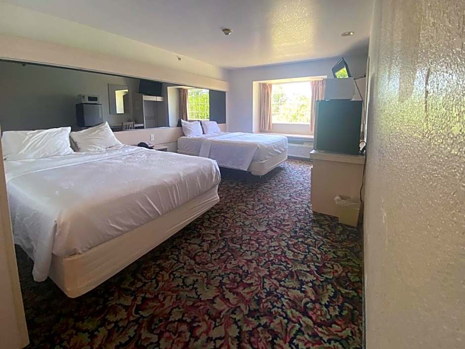Motel 6 McAlester OK - South
