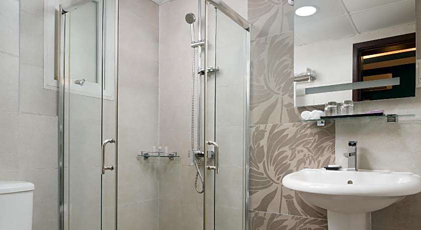 Al Hail Waves Hotel Managed By Centara