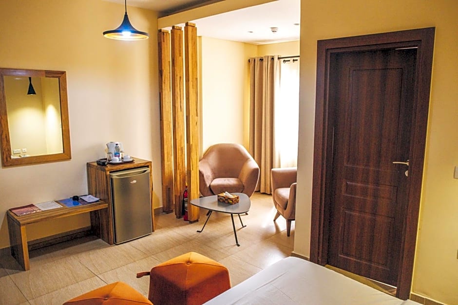 Roots Apartment Hotel