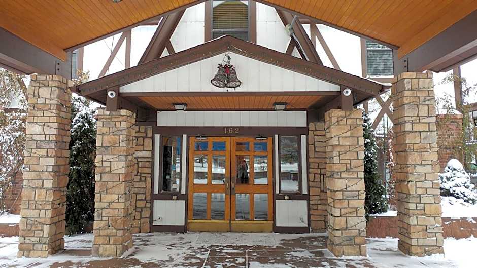 Silver Spruce Inn