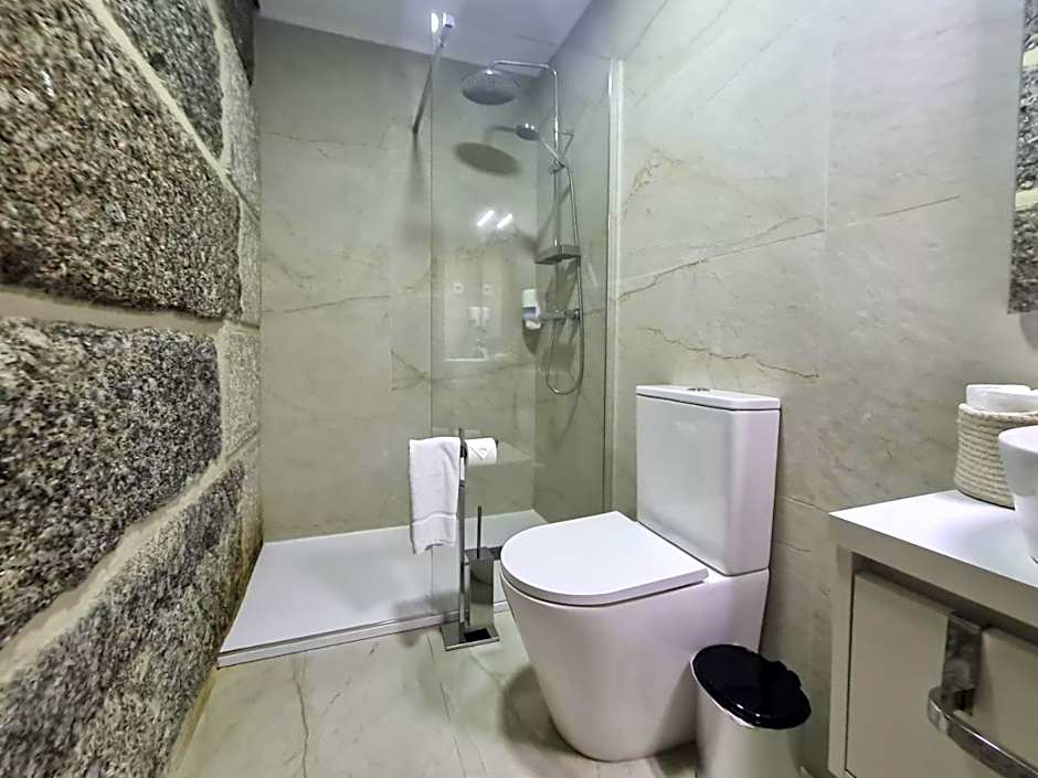 Casa d'Henrique Retreat Pool and Spa
