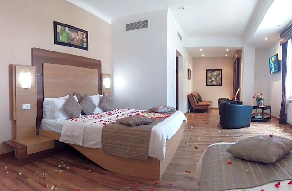 Clean Hotel