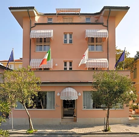 Florentia Hotel