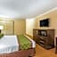Rodeway Inn & Suites Canyon Lake-Menifee West