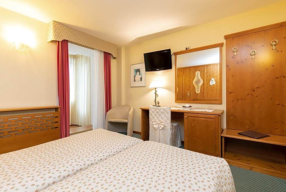 G. Hotel Des Alpes (Classic since 1912)