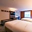 Holiday Inn Express & Suites Lincoln East - White Mountains By IHG