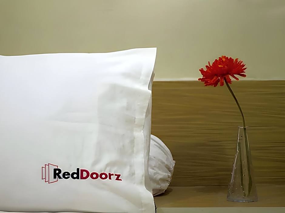 RedDoorz @ Mangga Besar 2