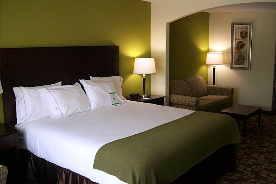 Holiday Inn Express Hotel & Suites Kansas City Sports Complex By IHG