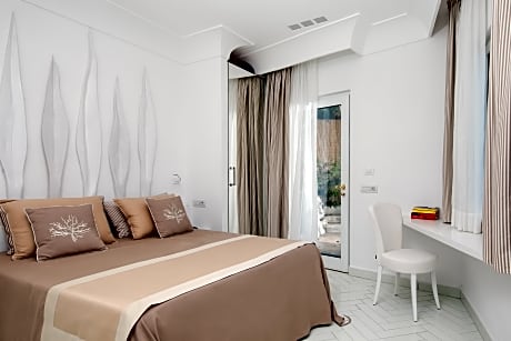 Classic Double - Sea View Balcony