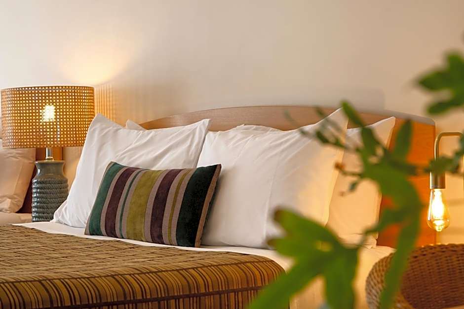 Greenlane Manor Motel