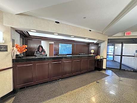 Troy Inn and Suites By IHG