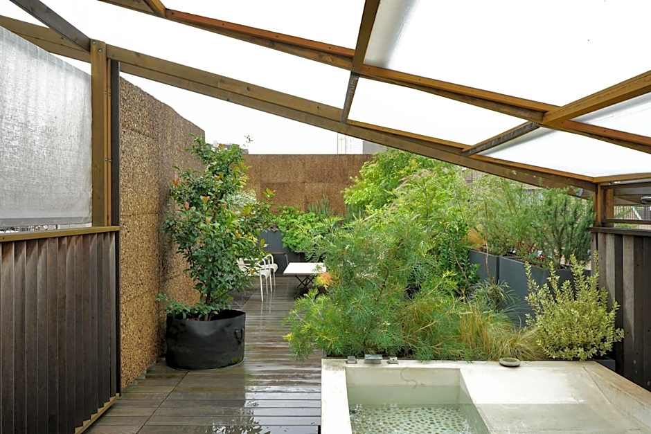 AET & o3 HOTEL