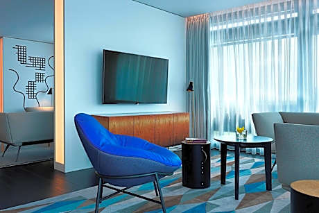 Suite, 1 Bedroom (1 King Bed)