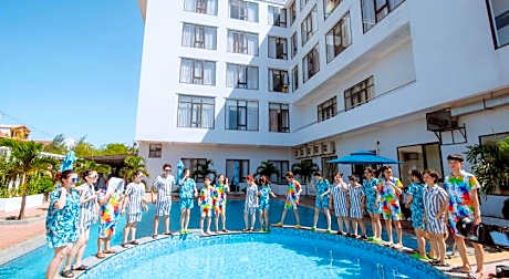 Phu Cuong Beach Hotel