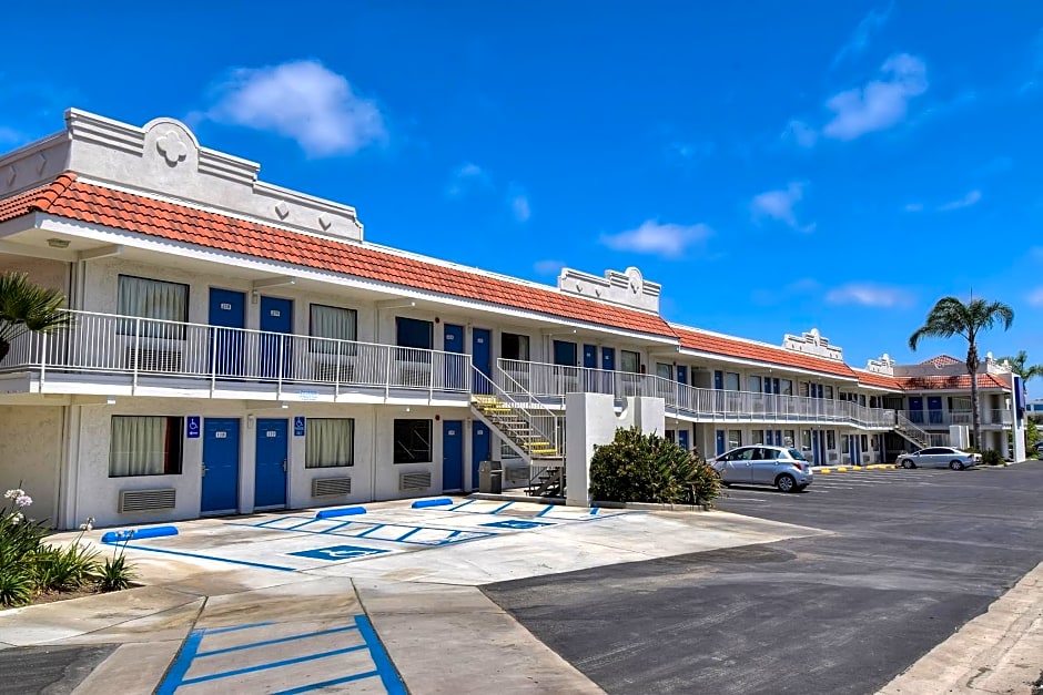 Motel 6 Carlsbad, CA - Near Legoland