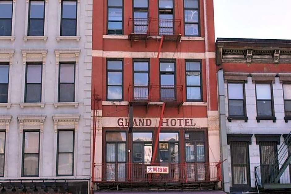 Bowery Grand Hotel