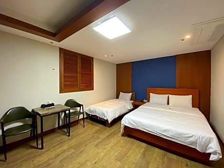 Premium Twin Room