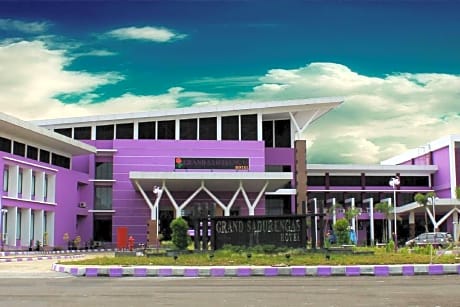 Kyriad Sadurengas Hotel