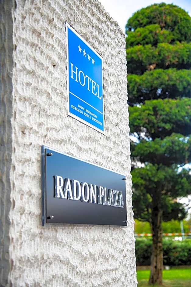Radon Plaza