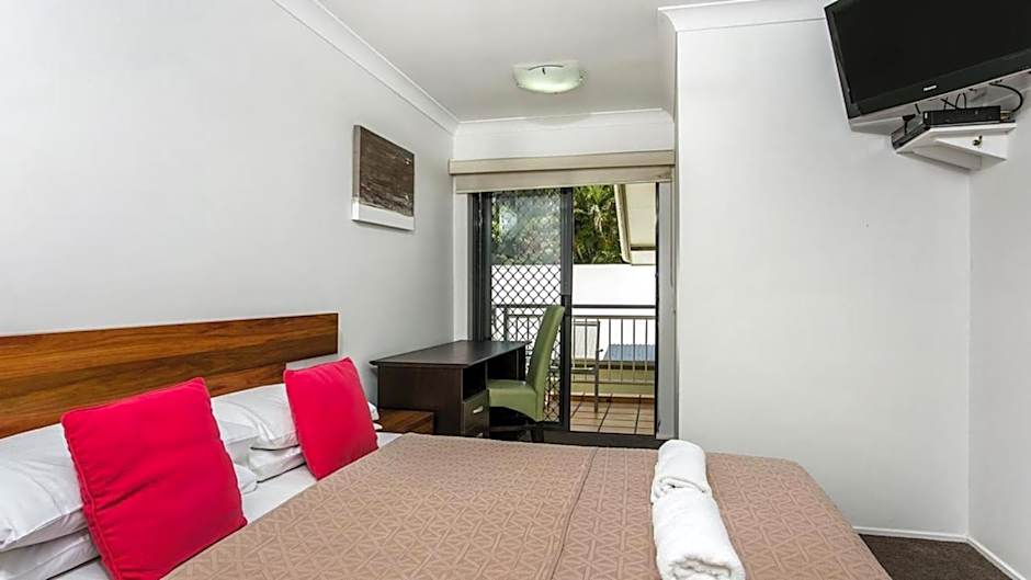 Sunrise Cove Holiday Apartments