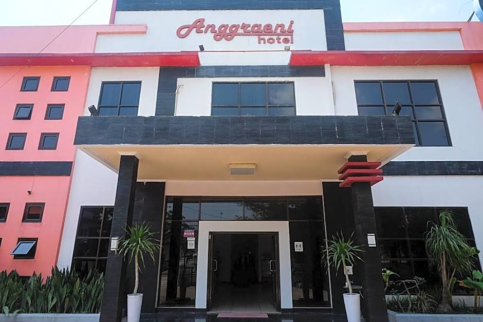 Urbanview Hotel Anggraeni Jatibarang
